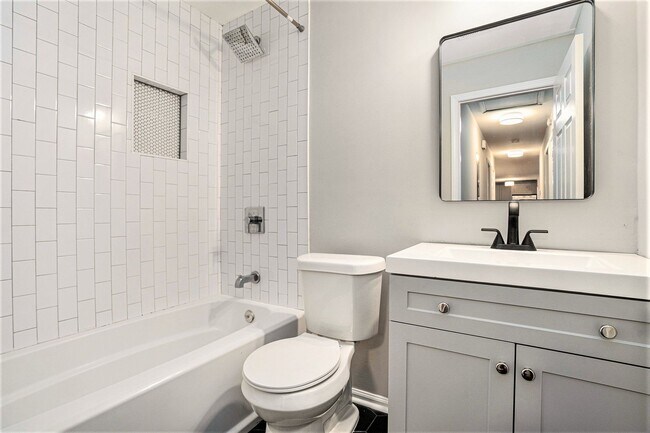 Building Photo - Affordable Co-Living in Atlanta's Upper Westside: 6-Bedroom Home