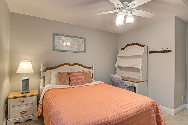 Building Photo - Fully Furnished 3BR/2.5BA Townhome – Private Community – Available 12/5