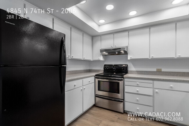 Building Photo - 4845 N 74th St