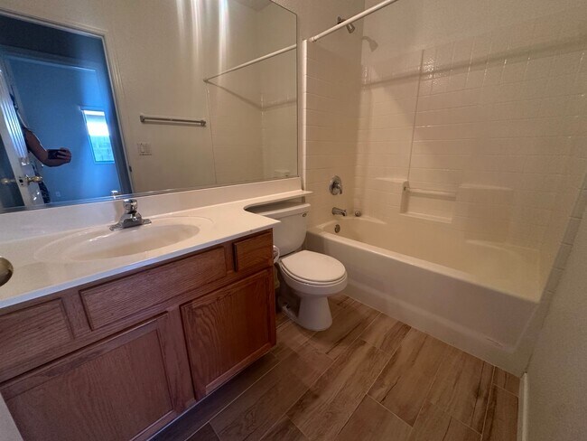 Building Photo - SAN TAN RANCH SINGLE LEVEL 4 BEDROOM WITH NEW FLOORING THROUGHOUT