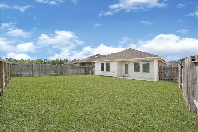 Building Photo - 2334 Spruce Clf Ln