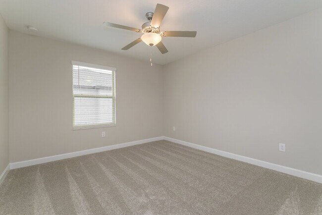 Building Photo - 2902 YellowHammer Wy