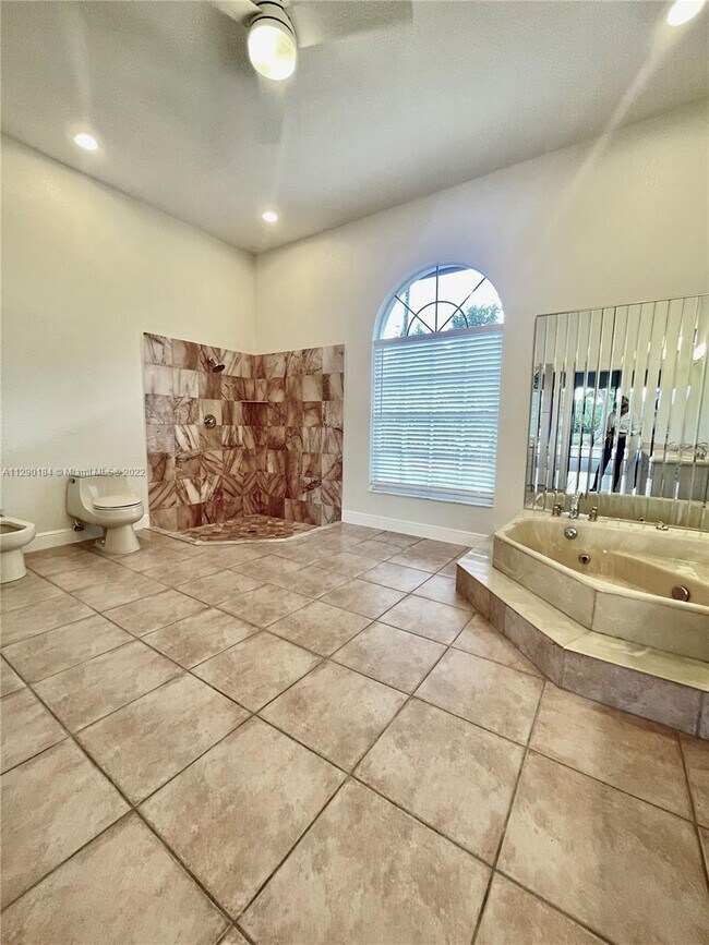 Building Photo - 3635 Park Ct