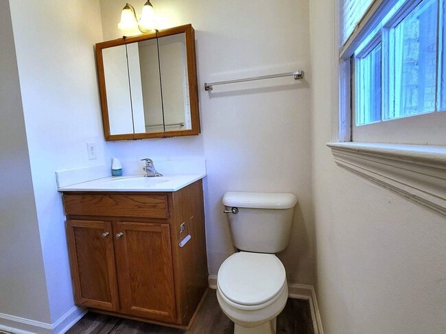 Building Photo - 3 Bedroom brick home downtown Wilmington