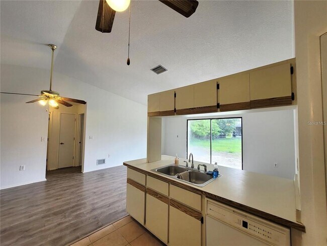 Building Photo - 20340 Zelda Ave
