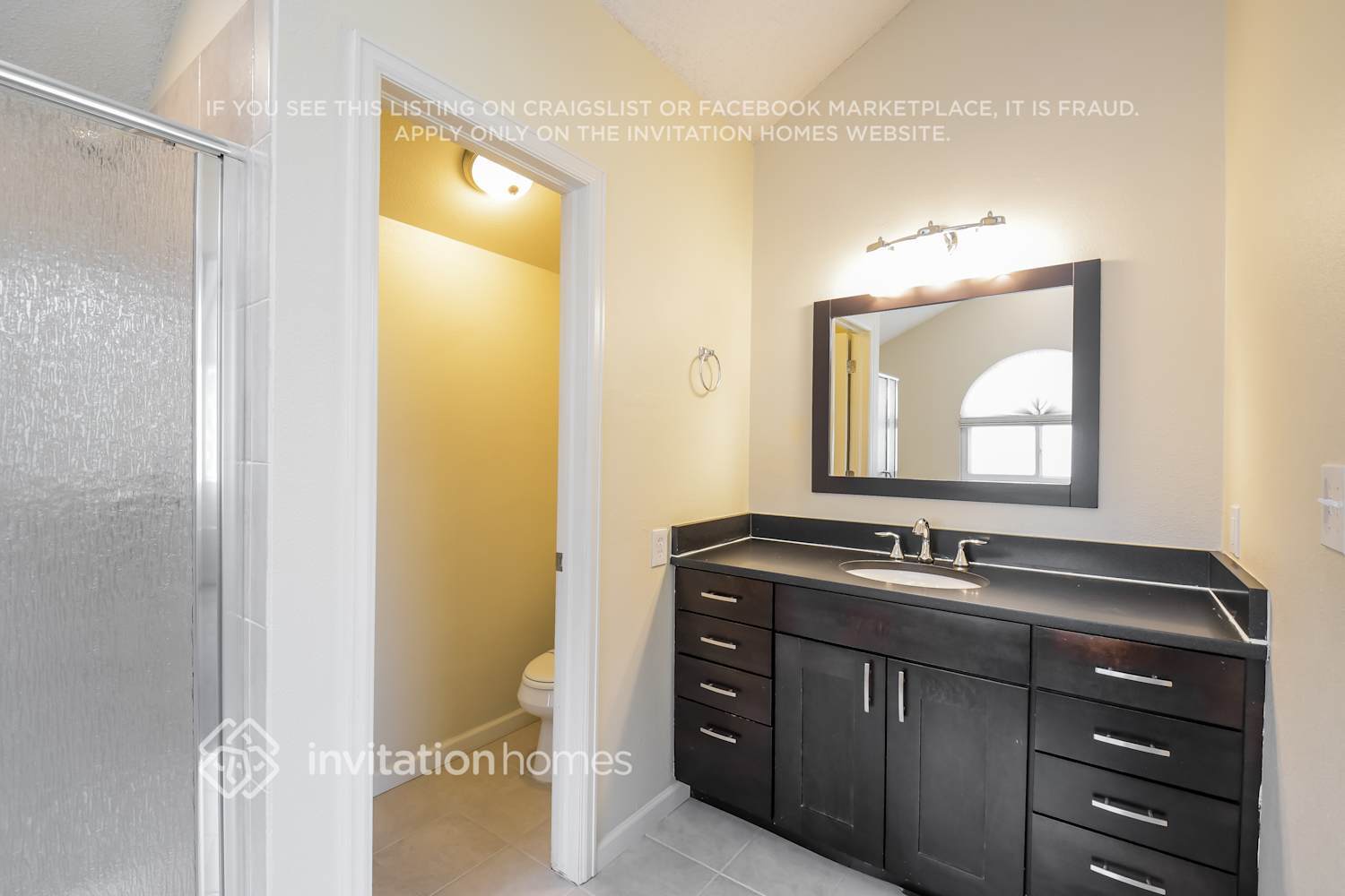 Building Photo - 12438 W 84th Dr