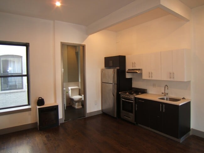 Building Photo - 1503 Eastern Pkwy