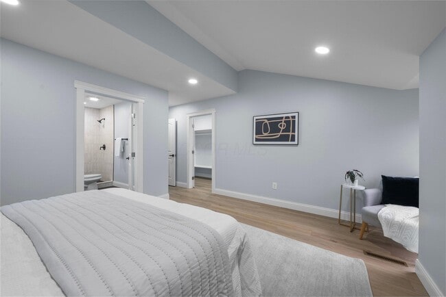 Building Photo - 2583 Wexford Rd