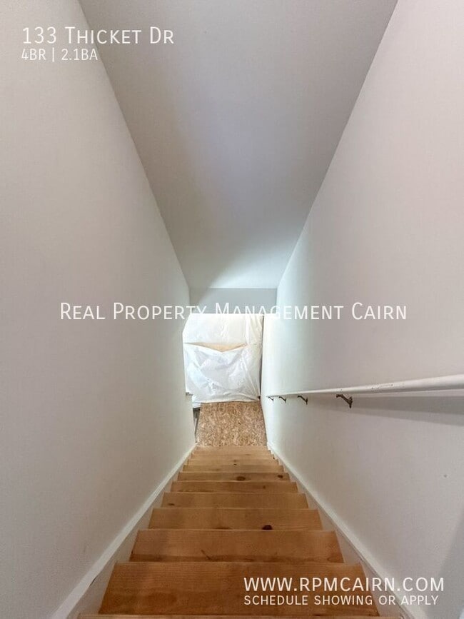 Building Photo - 133 Thicket Dr