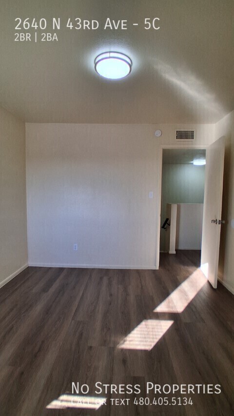 Building Photo - 2640 N 43rd Ave