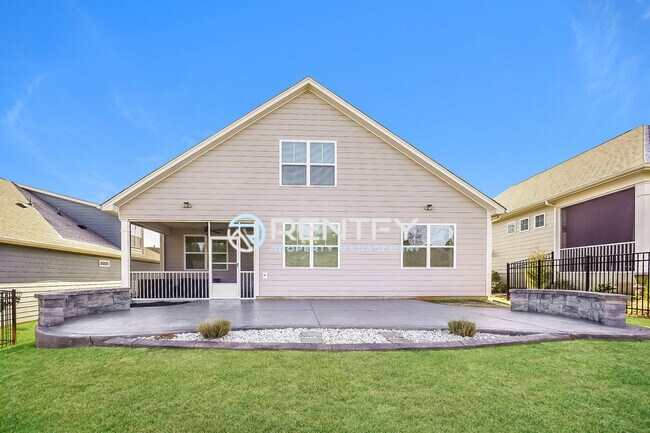 Building Photo - 446 Secretariat Dr