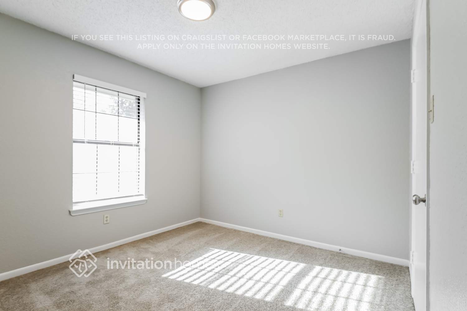 Building Photo - 203 Briar Creek Dr