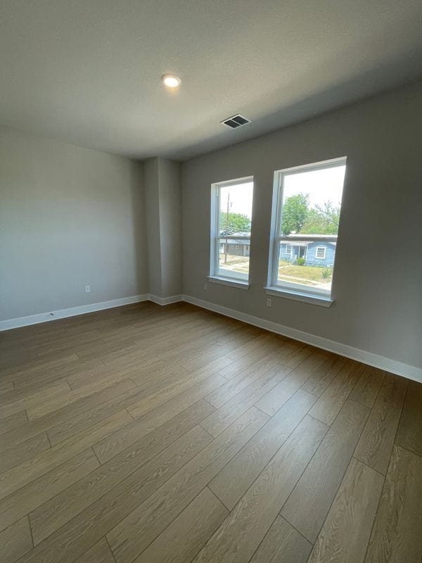 Building Photo - 4701 Wally Ave