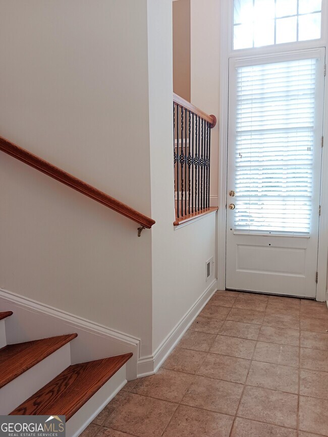 Building Photo - 214 McLaren Gates Dr