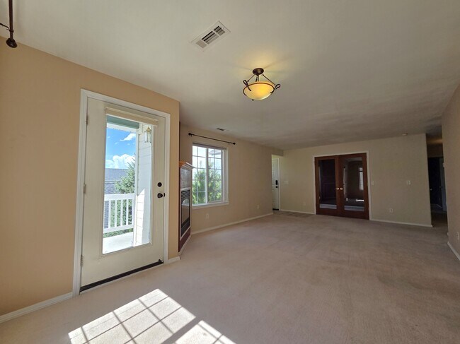 Building Photo - 2940 W Villard St
