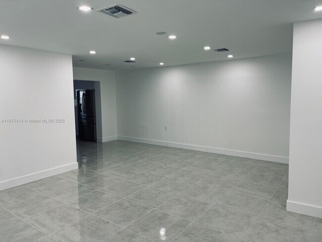 Building Photo - 25415 SW 128th Ave