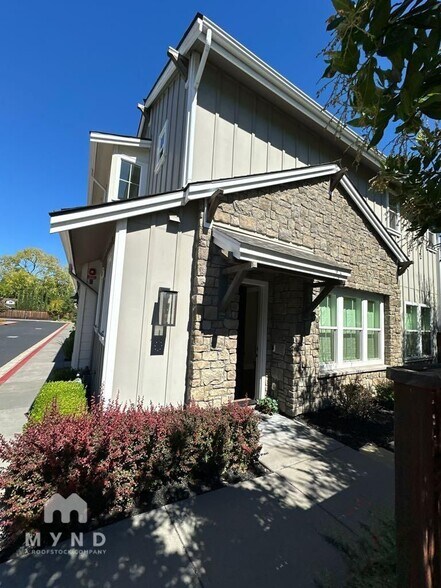 Primary Photo - 180 Westborough Ln
