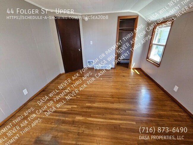 Building Photo - 44 Folger St