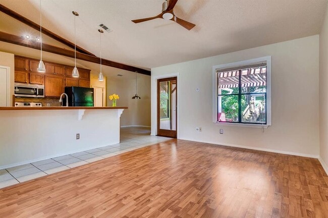 Building Photo - 4504 Velasco Pl