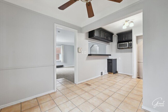 Building Photo - $1300 3 bedroom bungalow