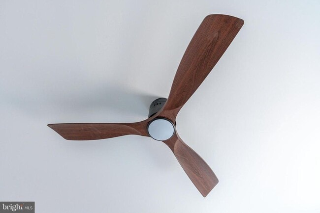 Building Photo - 2143 N Palethorp St