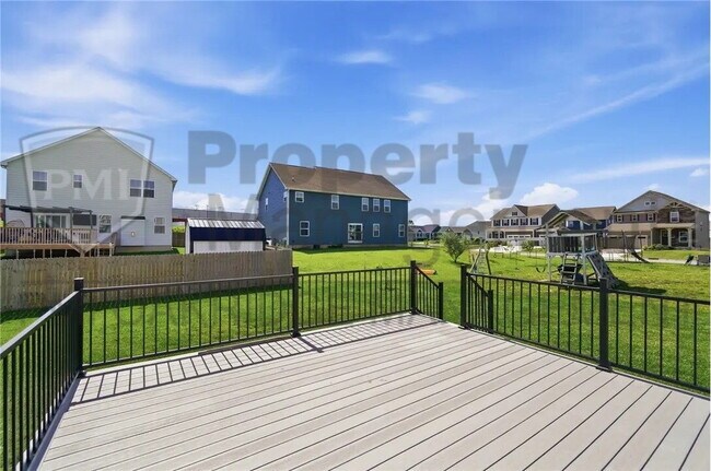 Building Photo - 3 Bed 3 1/2 Bath Single Family Home with Attached 2 Car Garage
