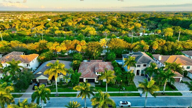 Building Photo - 17662 Cadena Dr