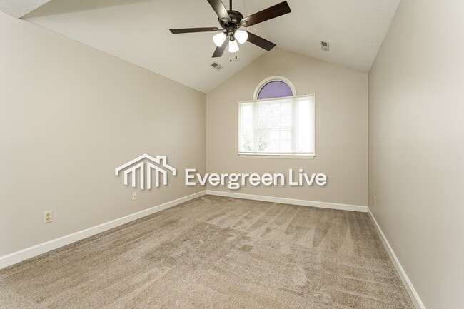 Building Photo - 14 Cedar Knoll Dr