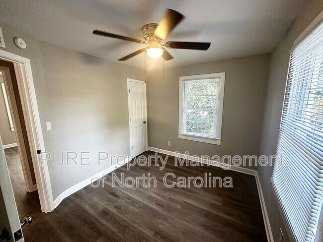 Building Photo - 102 Booker Ave