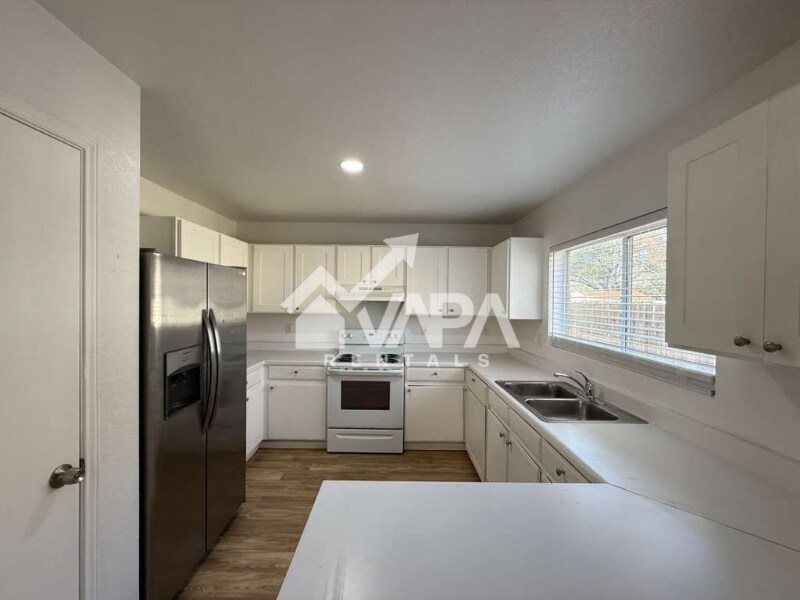 Building Photo - 10147 Sundrop Pass