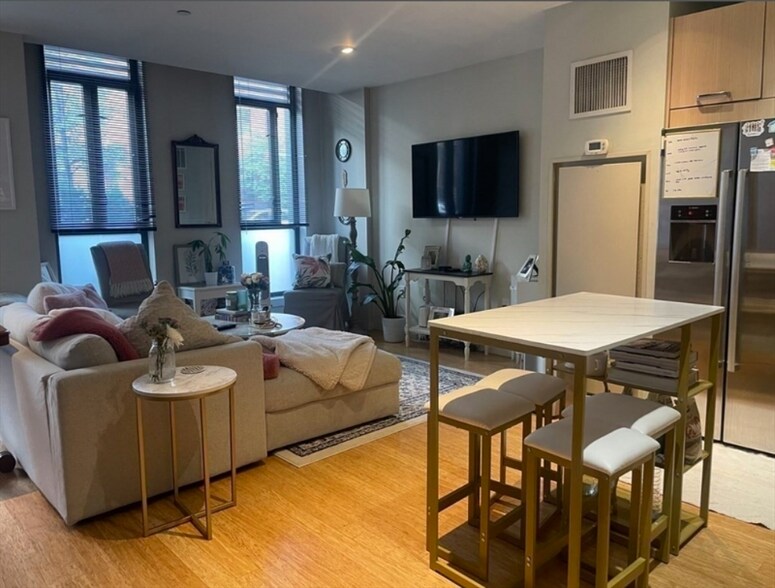 Building Photo - 691 Massachusetts Ave