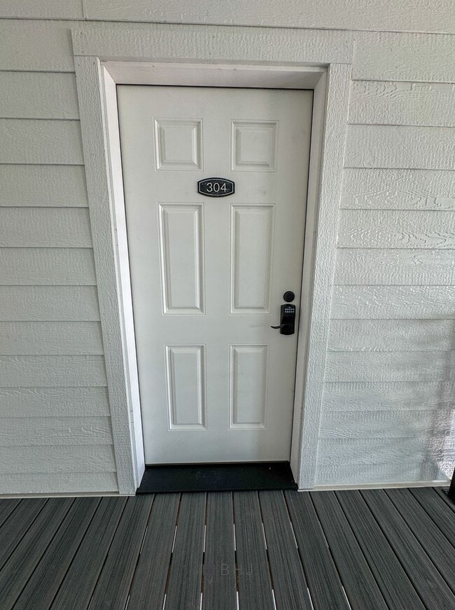 Building Photo - NEW Pet Friendly 1 bed/ 1 bath apartment!