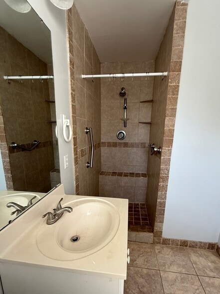 Building Photo - 8125 Cadmium Ct