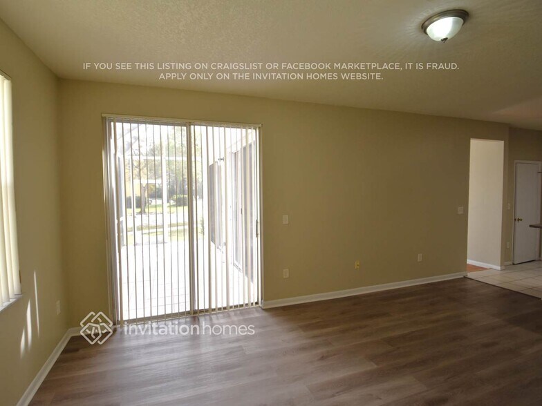 Building Photo - 15901 NW 5th St