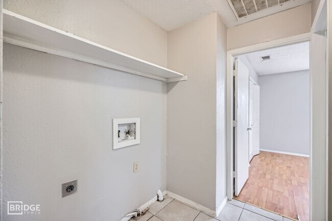 Building Photo - 1102 Jefferson St