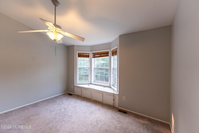 Building Photo - 314 Towne Dr
