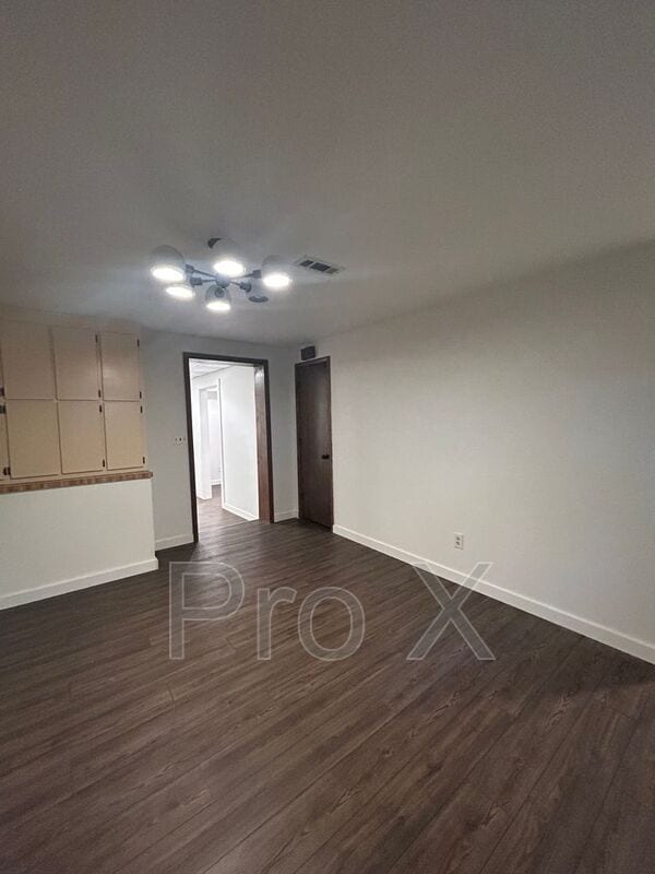 Building Photo - 6 Lambeth Cir