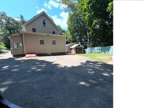 Building Photo - 395 Bradbury St