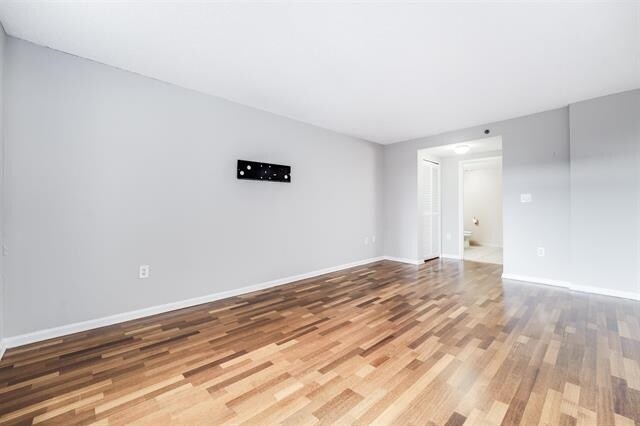 Building Photo - 700 1st St