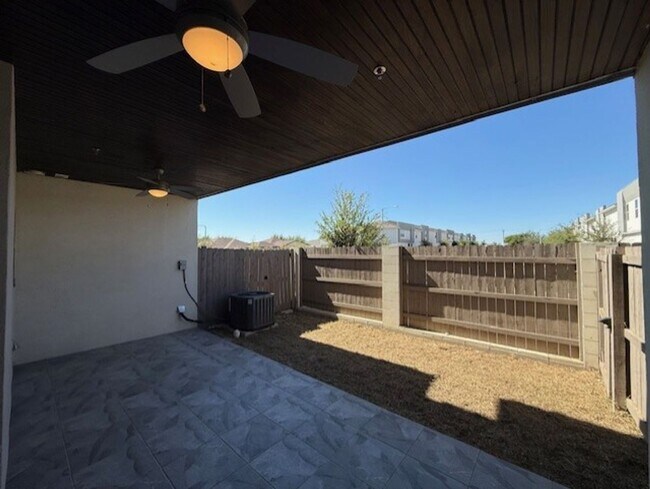 Building Photo - THE DORADO CONDOMINIUMS