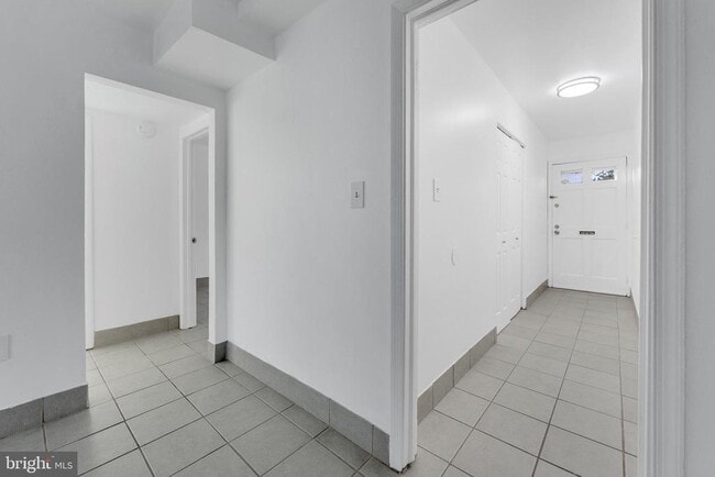 Building Photo - 1117 Kaye Ct