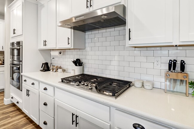 Building Photo - Beautiful 4-Bedroom, 3-Bath Home on a Quiet Cul-de-Sac in Woodland