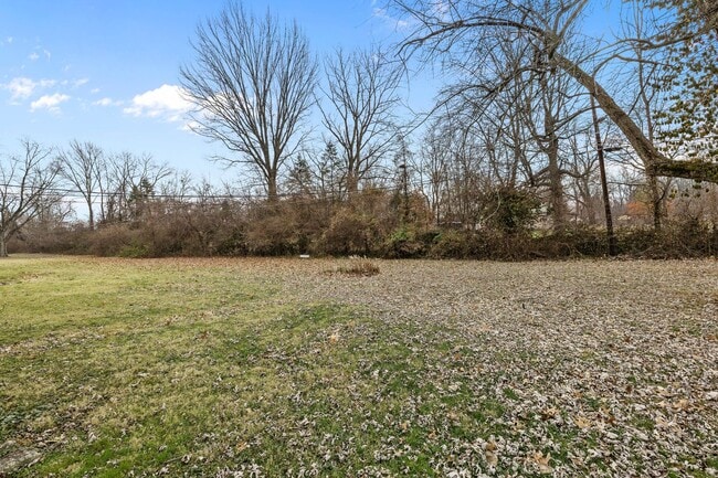 Building Photo - 2121-2123 Fairfax Road