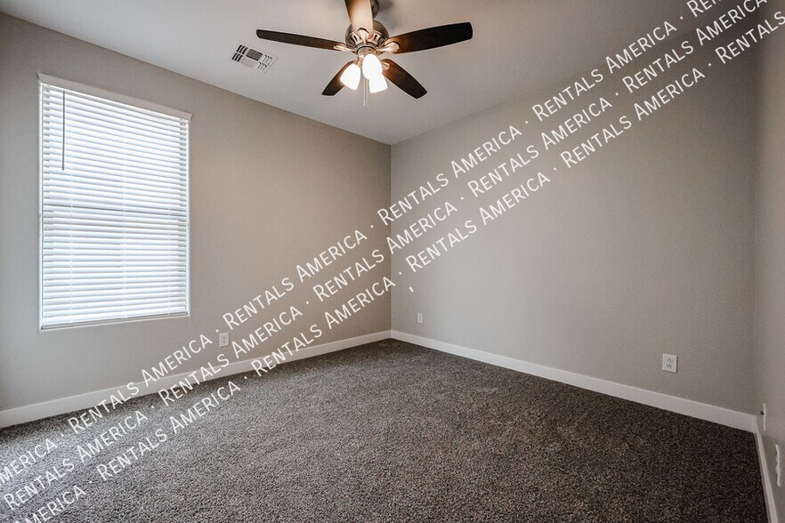 Building Photo - 43232 Wallner Dr