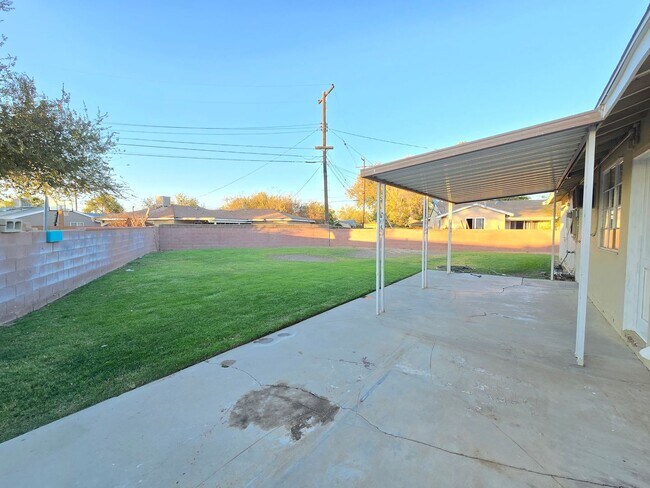 Building Photo - House for rent in LANCASTER | 3 Bedrooms |...