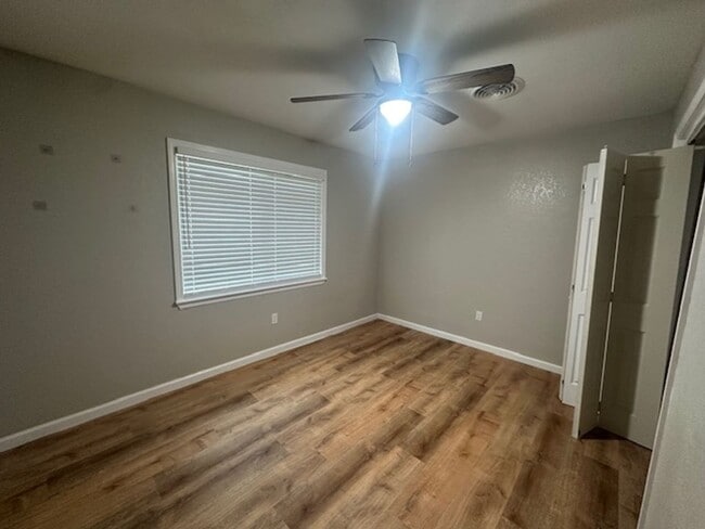 Building Photo - 893 Palm St