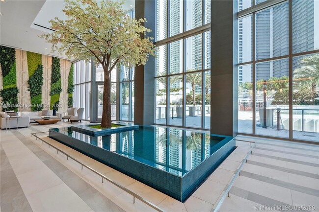 Building Photo - 851 NE 1st Ave