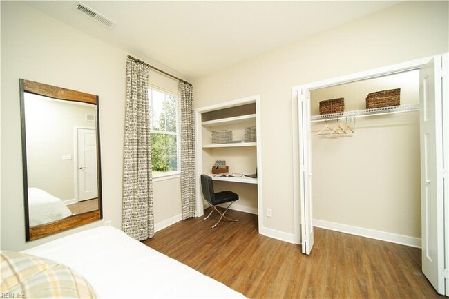 Building Photo - 312 Fishers Ct