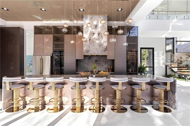 Building Photo - 3600 Lower Roswell Rd