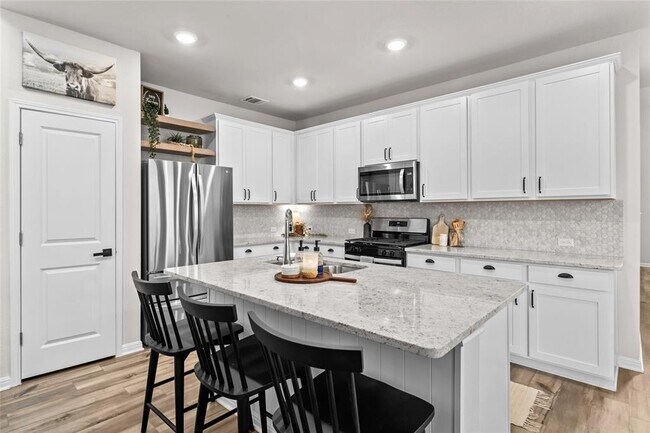 Building Photo - 376 Lost Mine Peak Ln